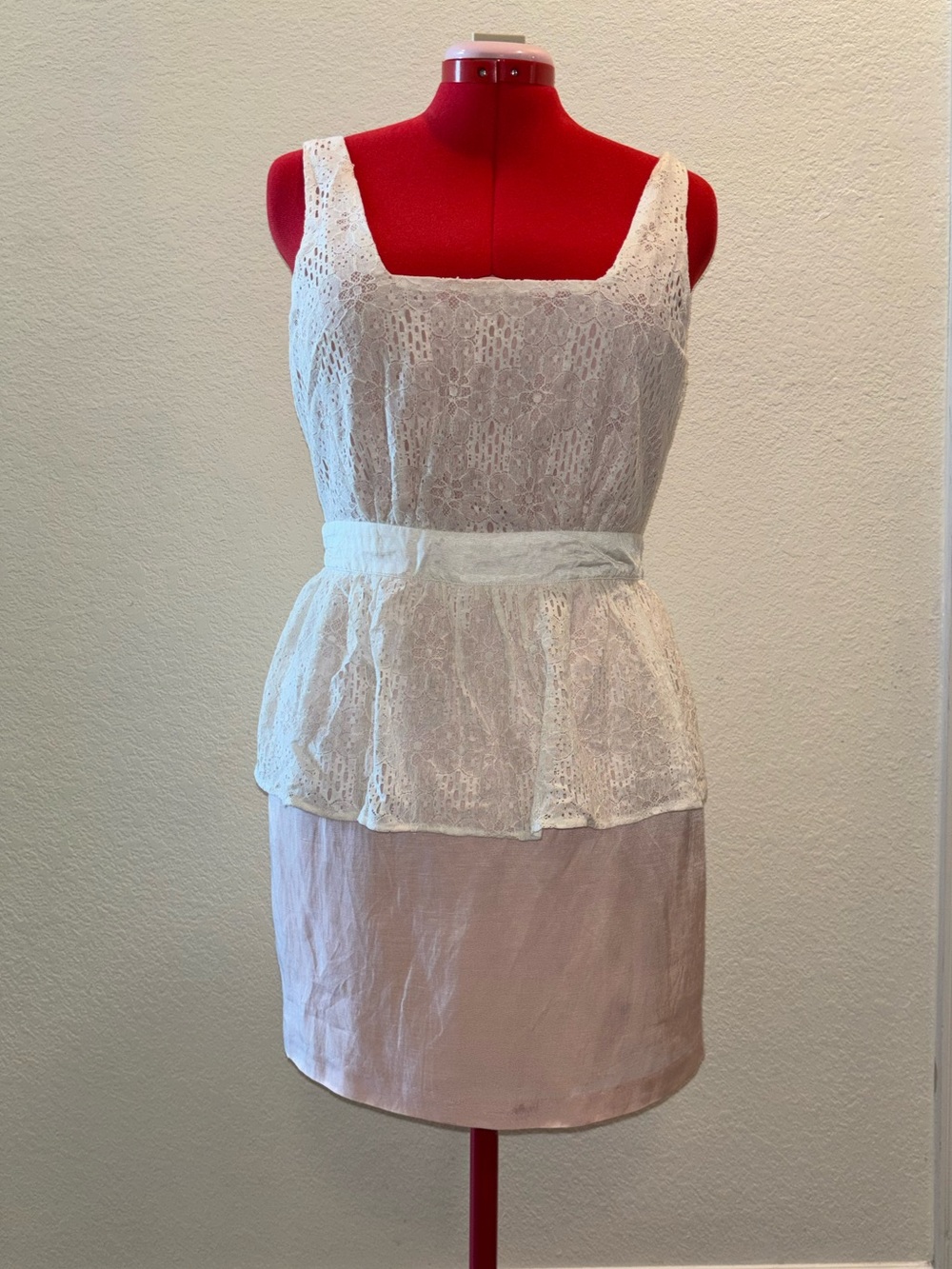 Blue Juice Boutique NWT White Lace Peplum Chemise with Square Neckline